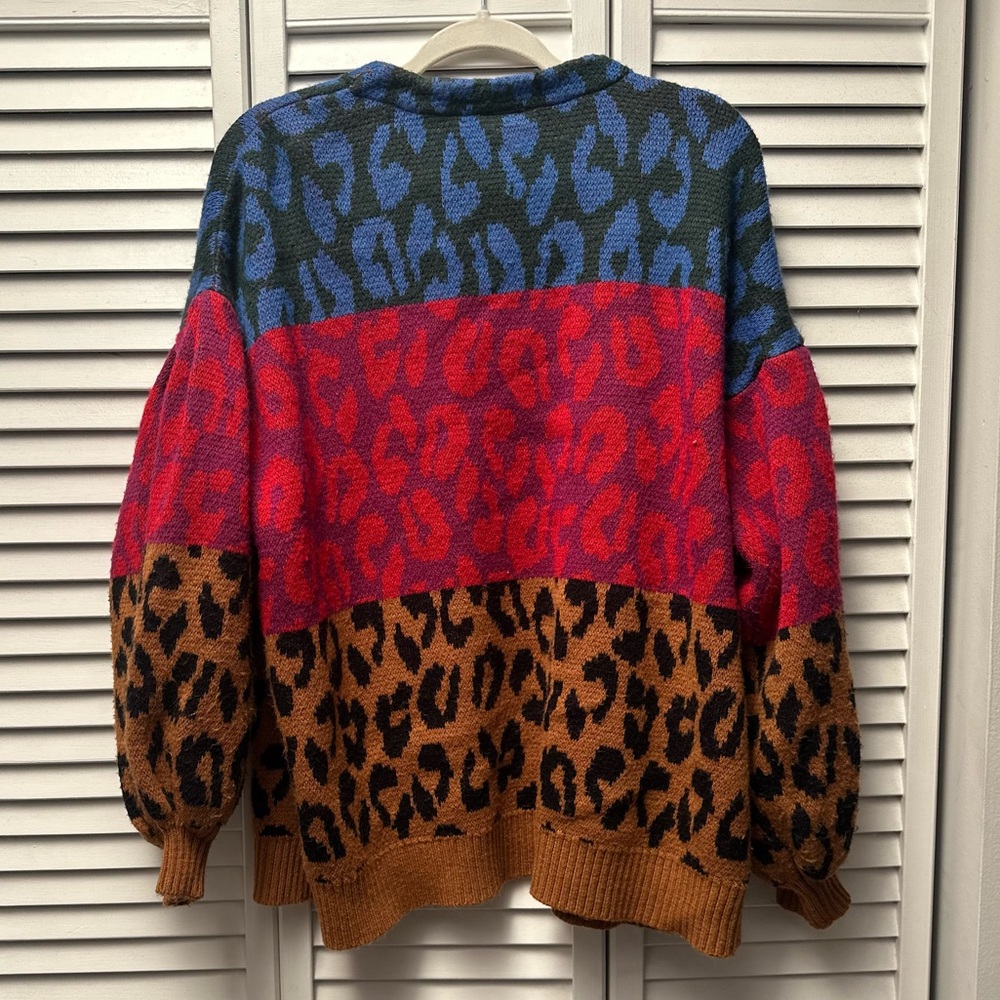 Farm Rio animal color block sweater. oversized with balloon sleeves. Has flaws - Picture 4 of 8